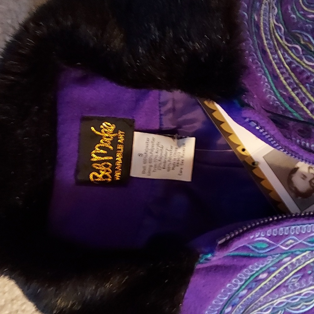 BOB MACKIE. VEST - Picture 3 of 7